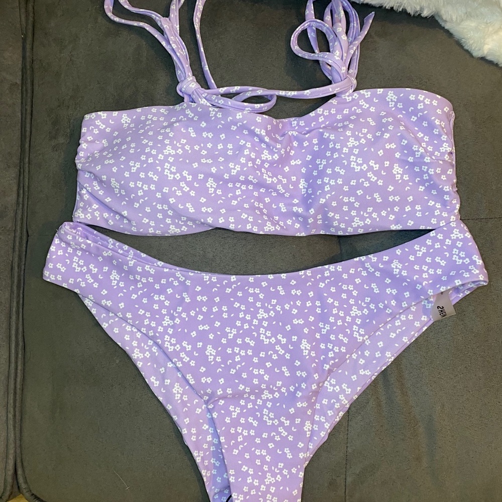 Women’s Purple and White Floral bathing suit